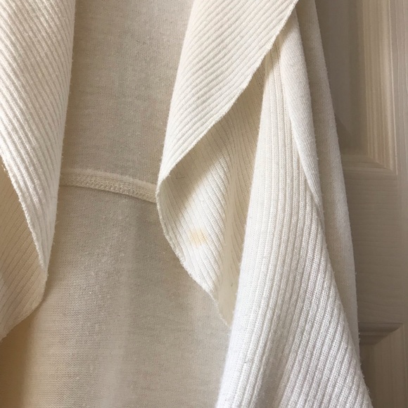 Cream White Shrug Cover-up Ruffle Front - Picture 2 of 4